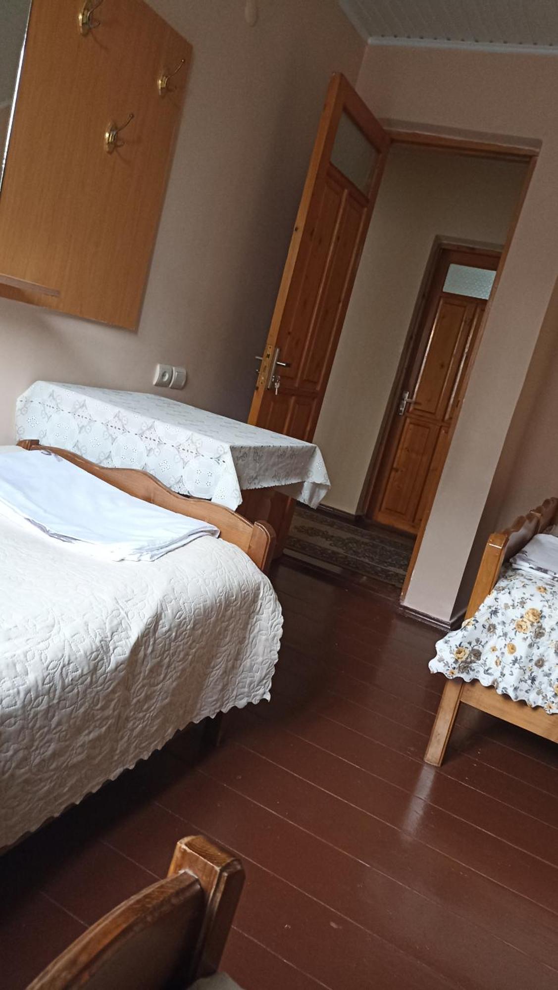 Guest House Giorgi Уреки Екстериор снимка