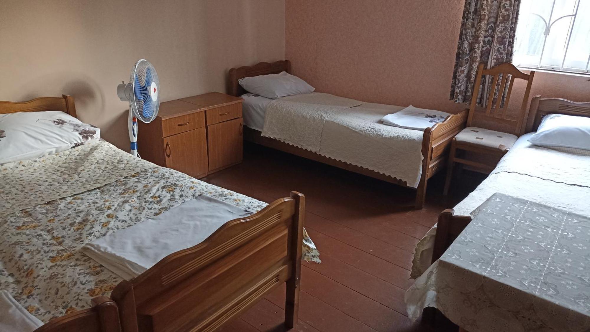 Guest House Giorgi Уреки Екстериор снимка