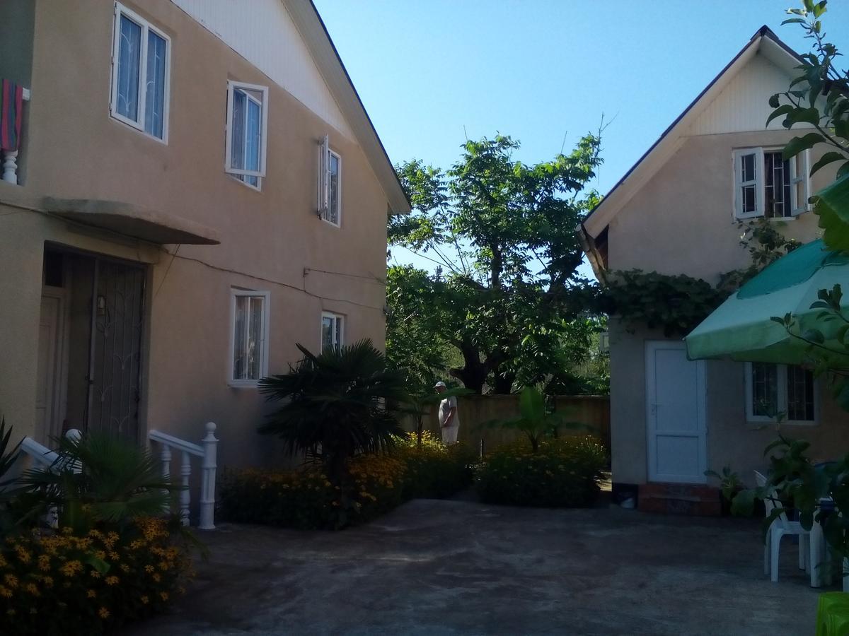 Guest House Giorgi Уреки Екстериор снимка